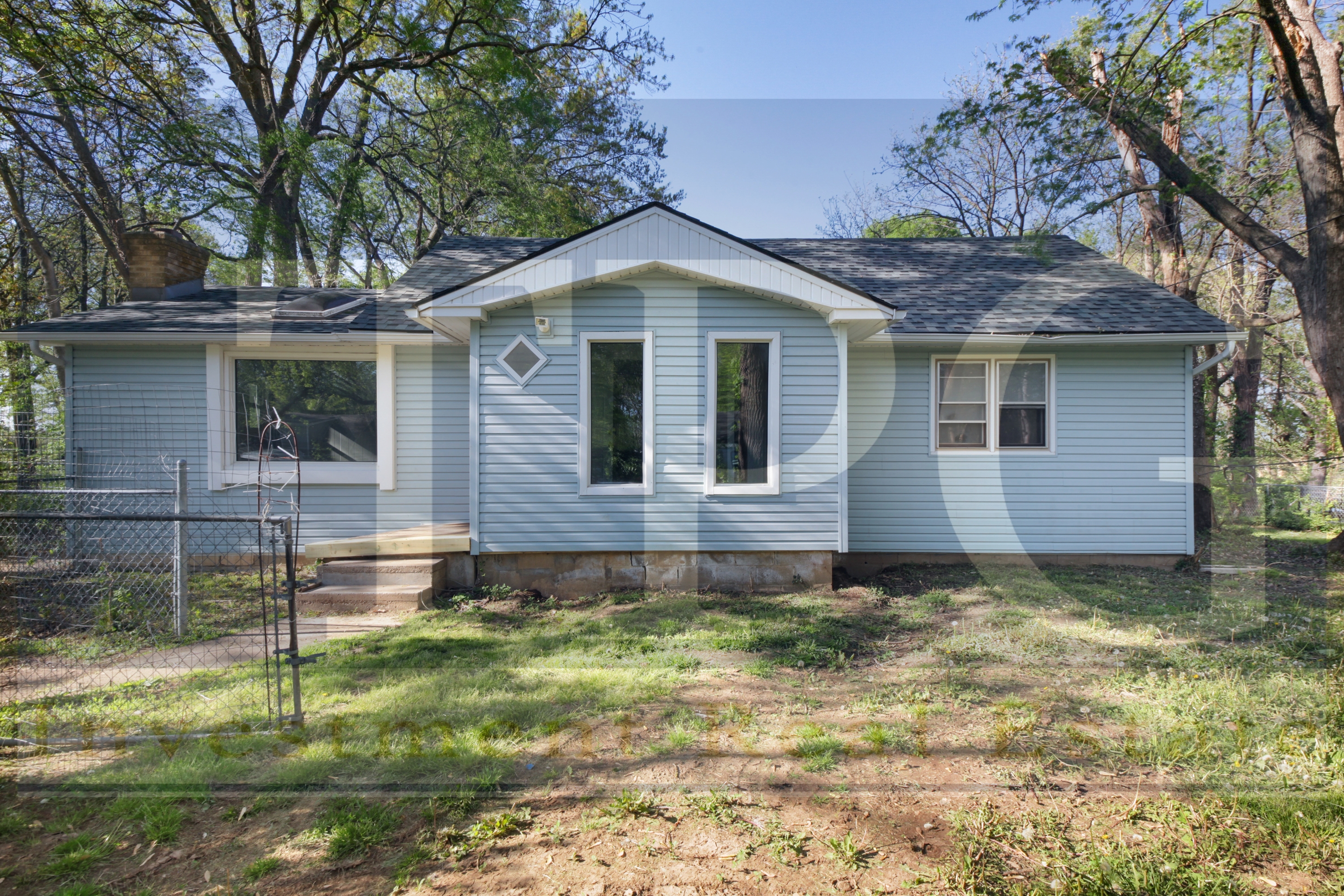 Property main image
