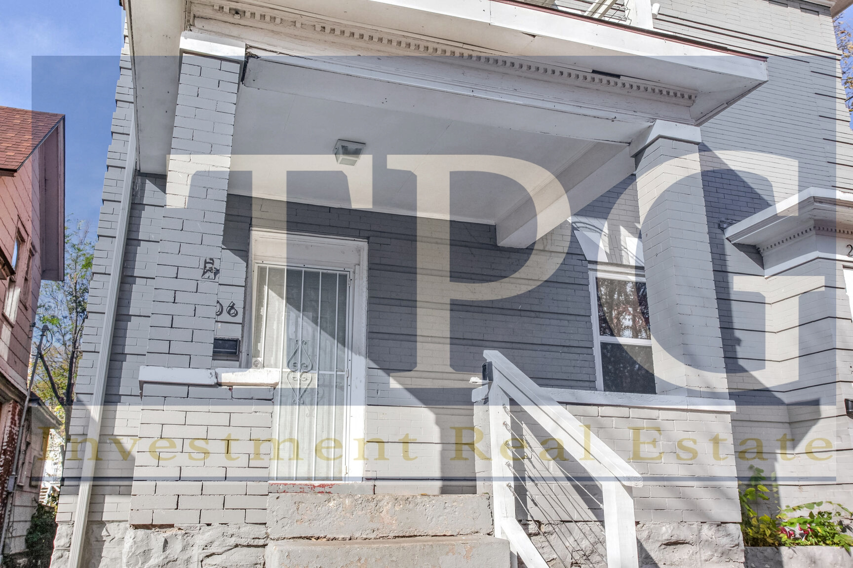 Property main image